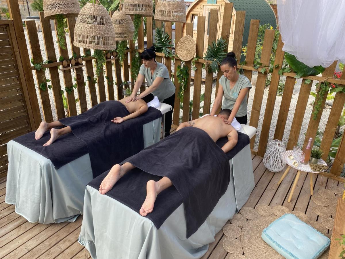 Lykke Sauna Piscina Y Jardin * Buzanada
