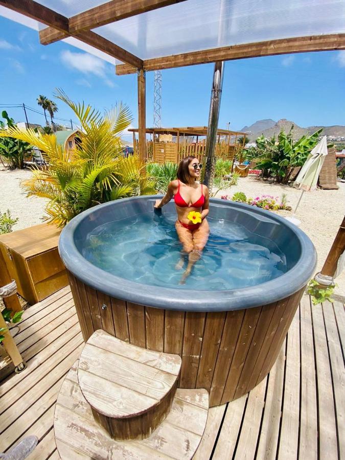 Lykke Sauna Piscina Y Jardin * Buzanada